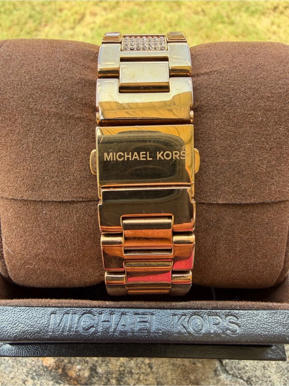 Michael Kors MK5862 Camille women's quartz fashion watch.